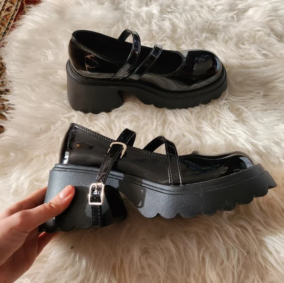 Black Faux Leather Platform Shoes - Picture 5 of 13